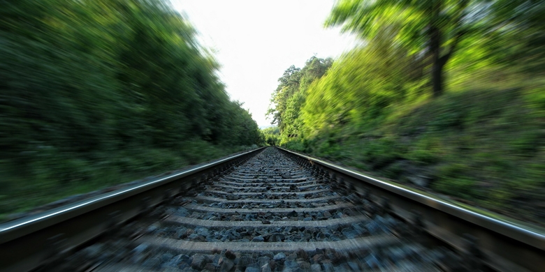 Kosma Złotowski: IV pakiet kolejowy to szansa dla polskich producentów taboru kolejowego takich jak PESA