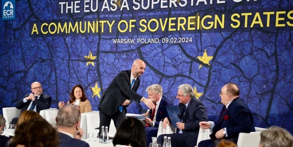 Konferencja pt. UE jako superpaństwo czy wspólnota suwerennych państw?